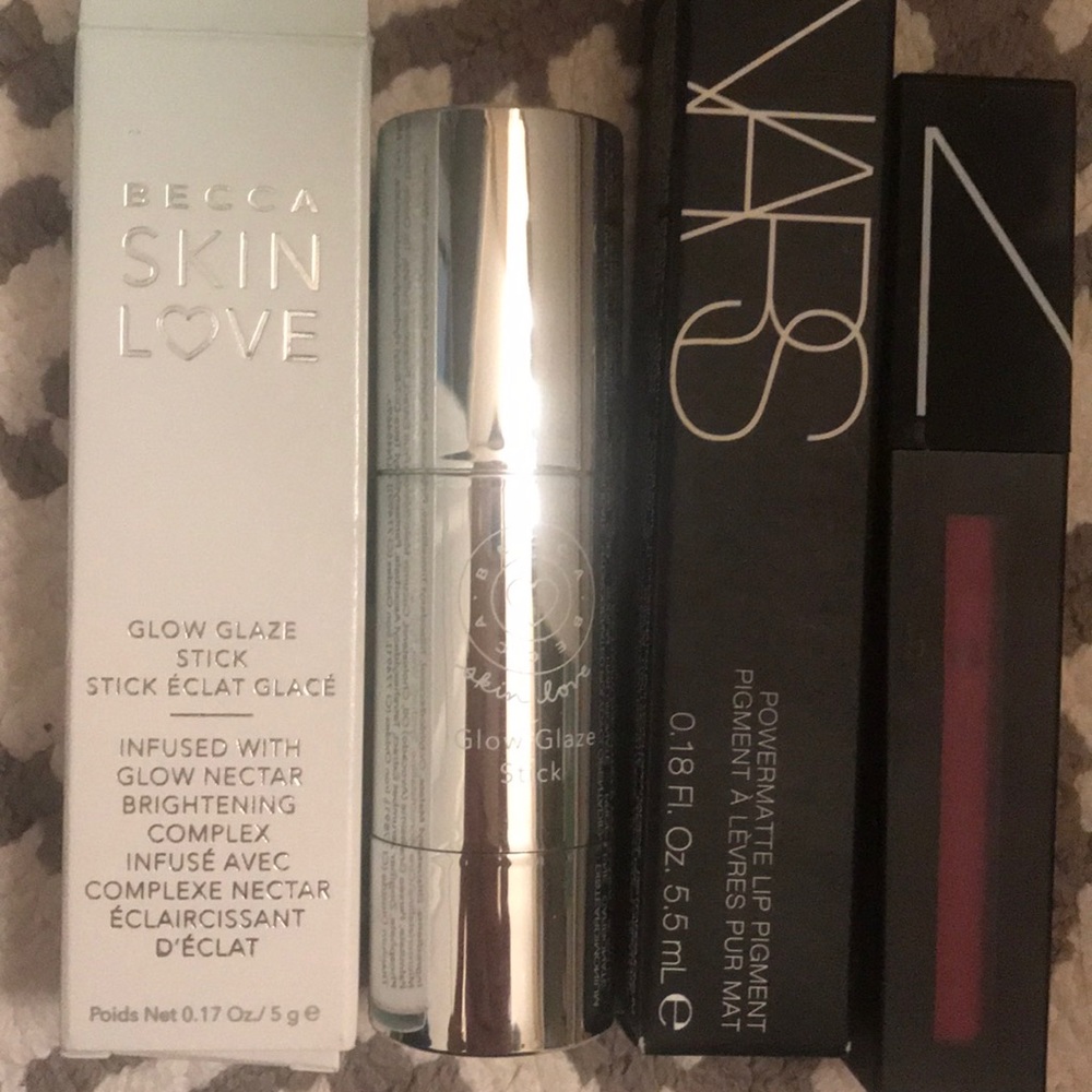 NEVER USED/SWATCHED ! highlighter& liquid lipstick